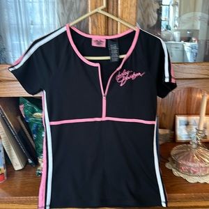 Women’s SEXY low as you wanna go with the zipper. Like New barely worn.